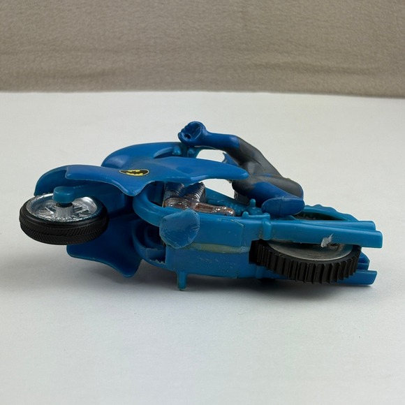 Vintage 1974 Batman Stunt Cycle Gyro Action Ahi Azrak Hamway Blue Hong Kong DC - Picture 7 of 10